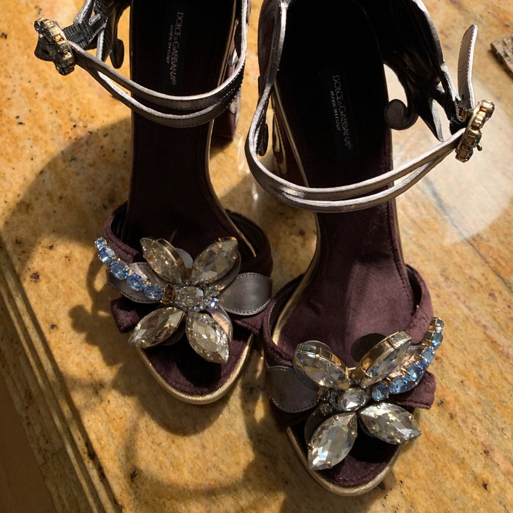 Dolce Gabbana Shoes size 39 IT but fits 8 US